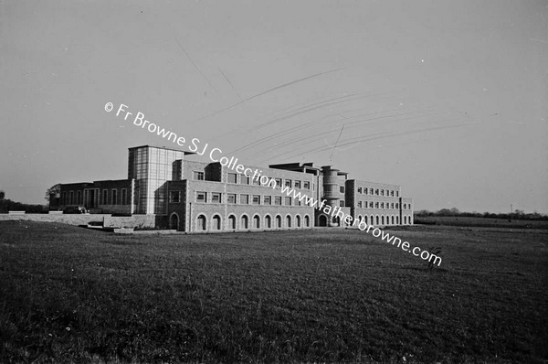 NEW HOSPITAL  - SUNLIGHT  FROM SOUTH WEST